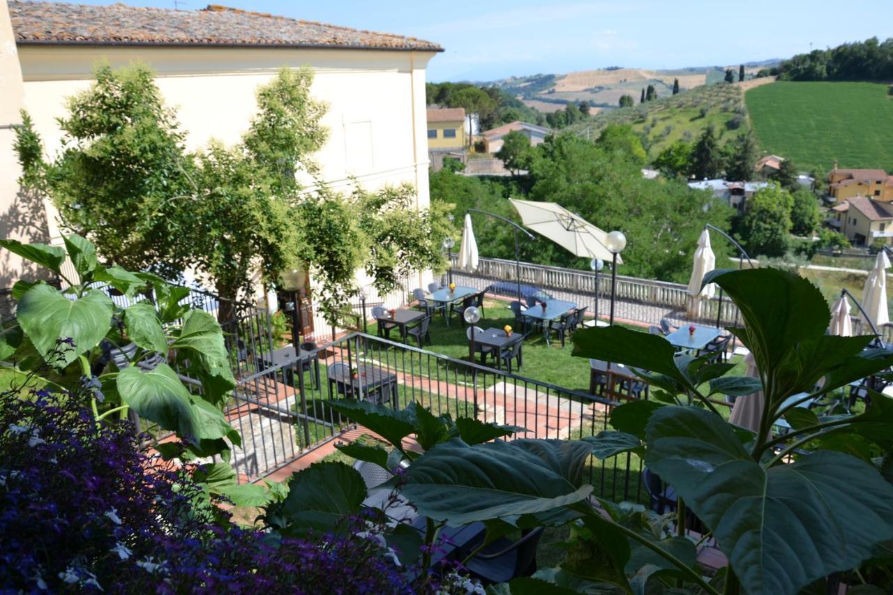 Palazzo Ducale Hotel Castilenti Buitenkant foto